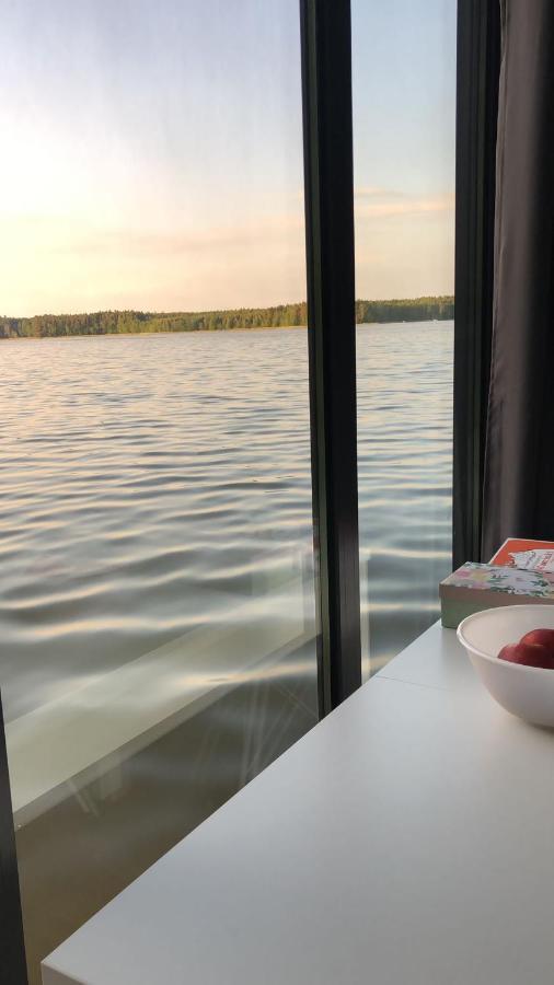 Houseboat- Dom Na Wodzie Z Sauna I Mozliwoscia Plywania Iława Exterior foto
